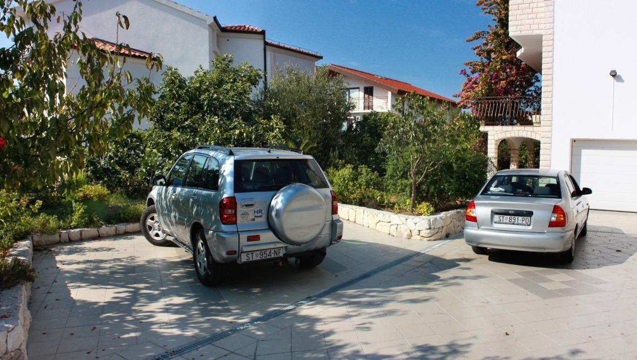 Apartments By The Sea Rastici, Ciovo - 2104 Traù Esterno foto